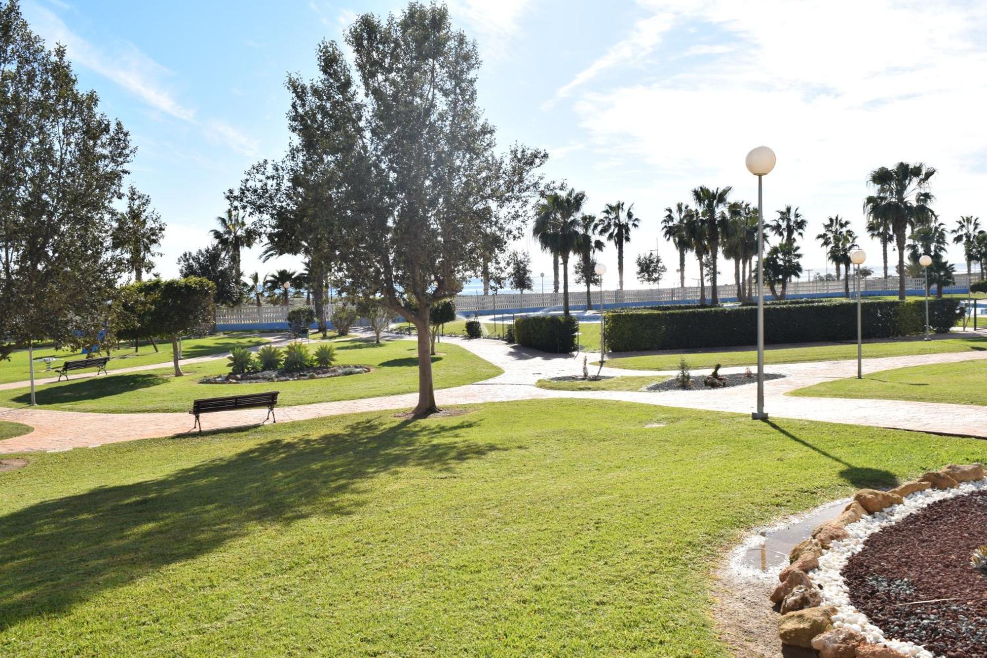 Luxurious Spacious Three Bedroom Apartment On Beachfront Almerimar Exterior photo